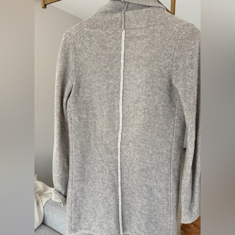Aritzia Babaton Women’s Beekman Cardigan in Heathered Gray, XXS - Picture 2 of 8